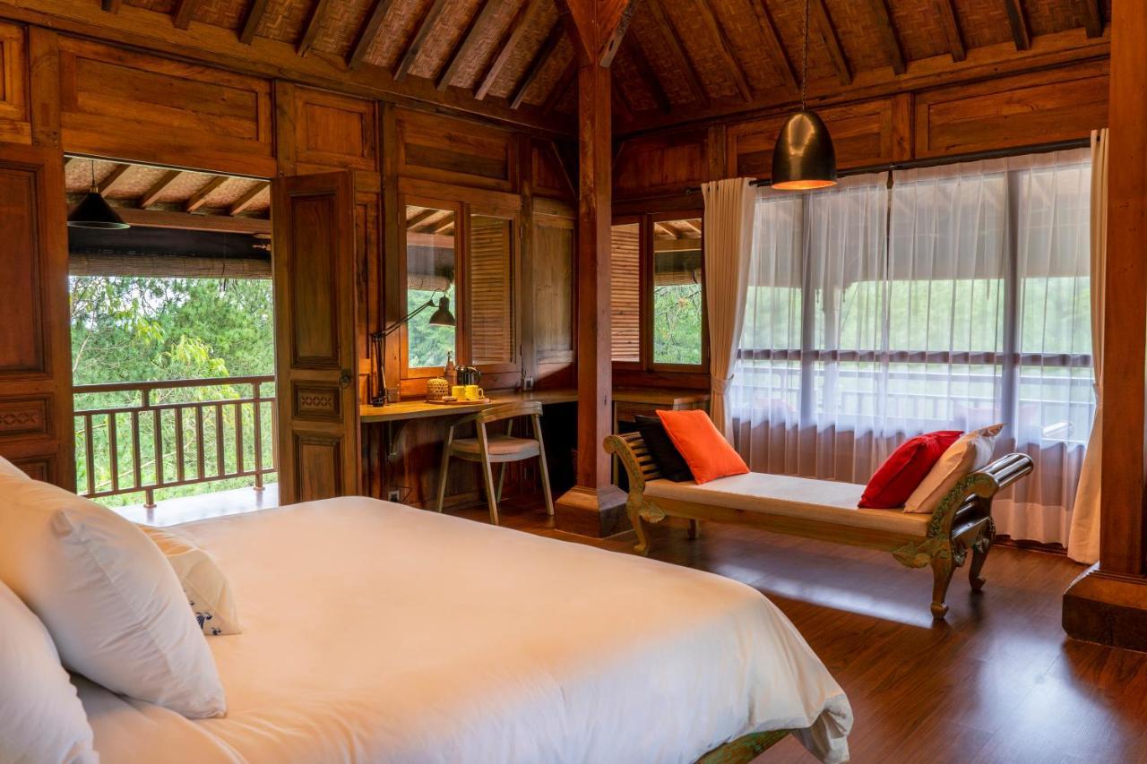 Tira Vilagna & Hotel Kintamani